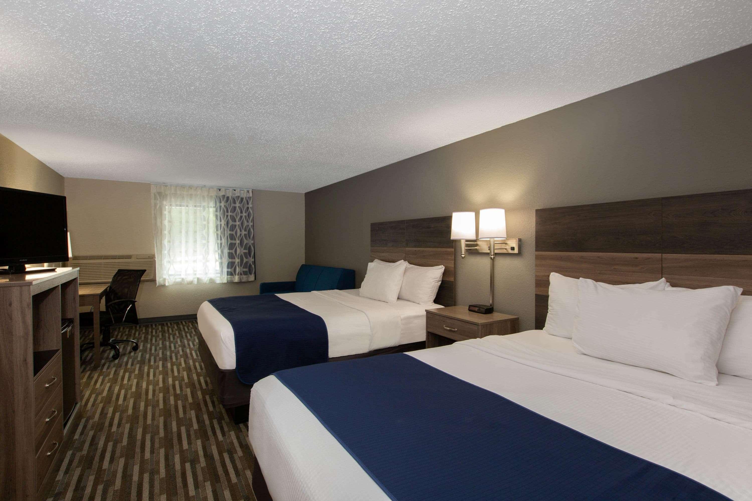 Days Inn & Suites By Wyndham Wisconsin Dells Extérieur photo