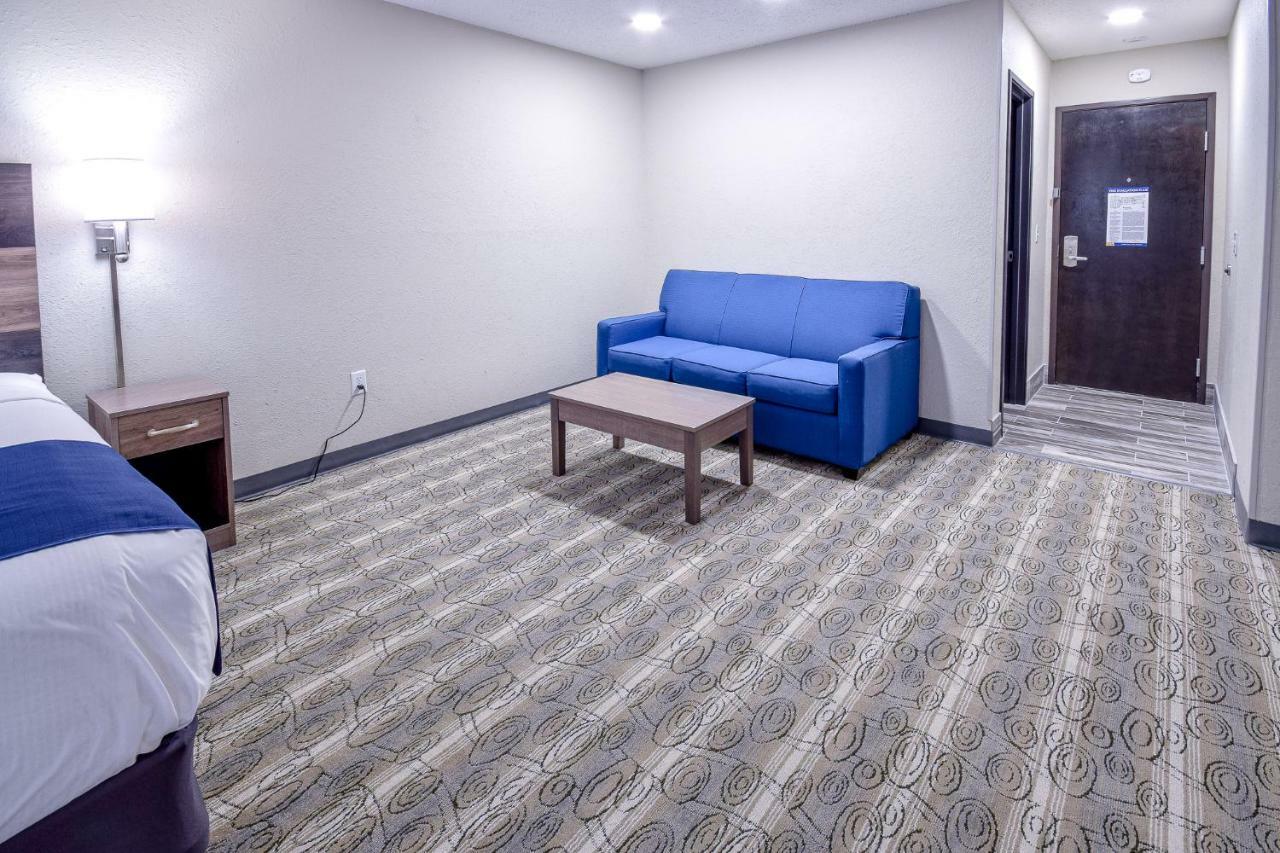 Days Inn & Suites By Wyndham Wisconsin Dells Extérieur photo